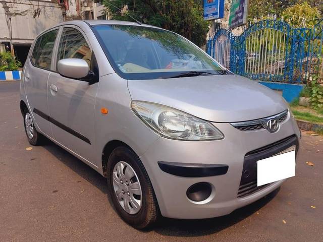 https://images10.gaadi.com/usedcar_image/4114219/original/processed_3ccc86beef0cf6efd75f2b0dd54da604.jpg?imwidth=6400