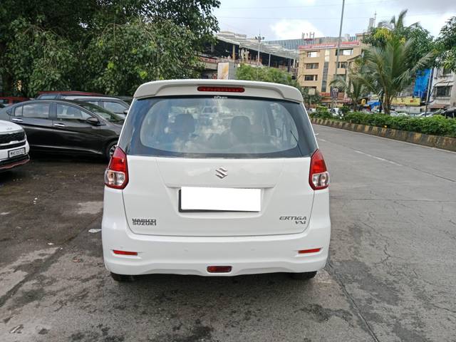 https://images10.gaadi.com/usedcar_image/4114474/original/processed_fc4da6989e07e8912bd7c81156528644.jpg?imwidth=6401