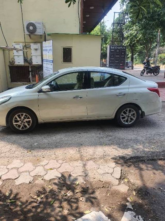 https://images10.gaadi.com/usedcar_image/4114509/original/63be0dbff5e8eb3f6e7d197bc9e5f98e.jpg?imwidth=6402