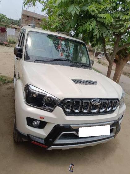 Mahindra Scorpio S5