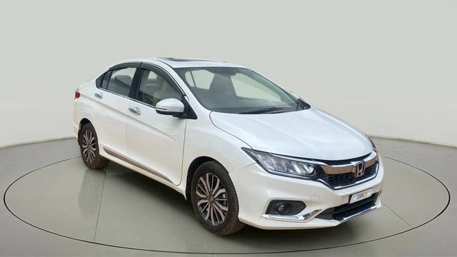 https://images10.gaadi.com/usedcar_image/4114565/original/ee4c3a2bac9c56a2b10530ade45d61ae.jpg?imwidth=6400