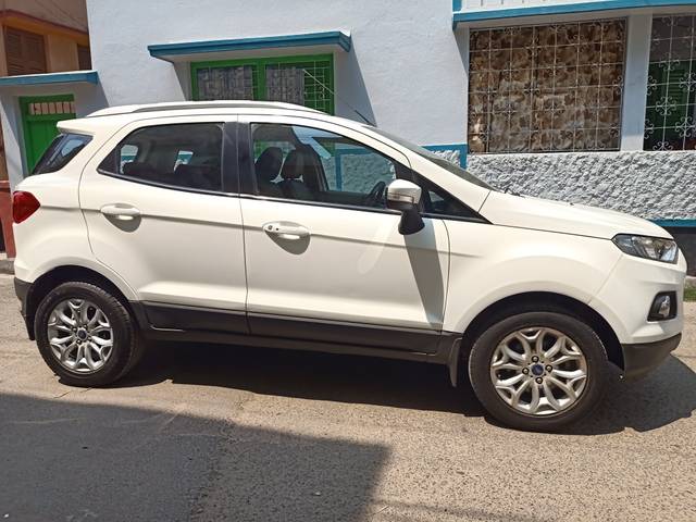 https://images10.gaadi.com/usedcar_image/4114874/original/1afb71af5db3b3ee3b02266265a13ea8.jpg?imwidth=6401