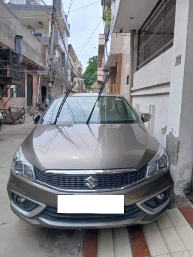 https://images10.gaadi.com/usedcar_image/4114989/original/processed_b71589da-7eae-49a1-960f-5e0151dad109.jpeg?imwidth=6400