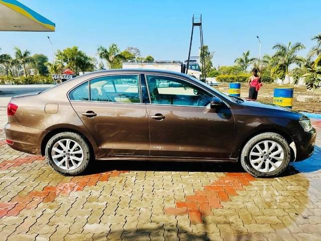 https://images10.gaadi.com/usedcar_image/4115057/original/processed_470920ec-93c1-4bf1-97dd-45d2f8bd4404.jpg?imwidth=6401