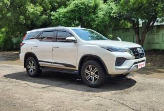 Toyota Fortuner Toyota Fortuner 4X2 Diesel BSVI