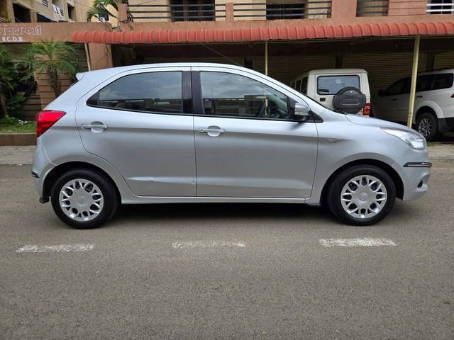 https://images10.gaadi.com/usedcar_image/4115202/original/processed_5e82035896dca21d5ba09f045688b5bc.jpg?imwidth=6401