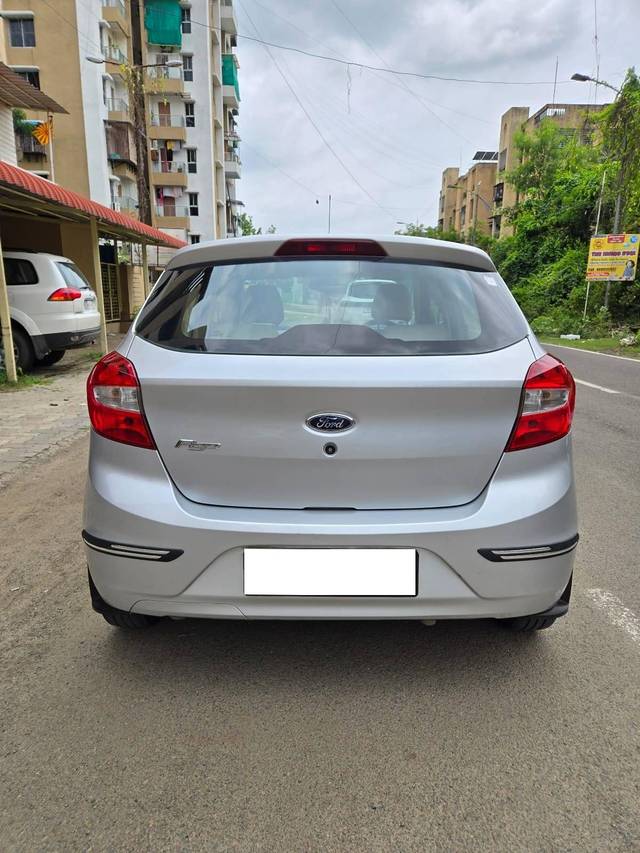 https://images10.gaadi.com/usedcar_image/4115202/original/processed_7ebcd61844894478f74e2b14e803b6e0.jpg?imwidth=6402