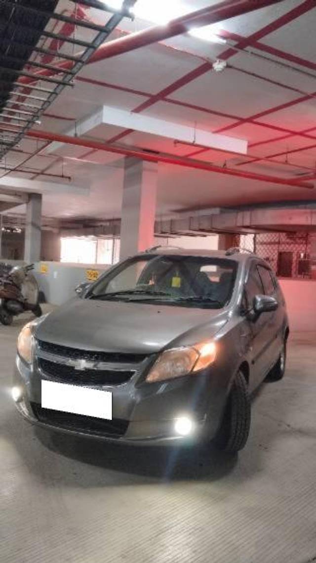 https://images10.gaadi.com/usedcar_image/4115272/original/processed_a2a029b4-35ba-4643-a59a-f4e1f08ce045.jpg?imwidth=6402