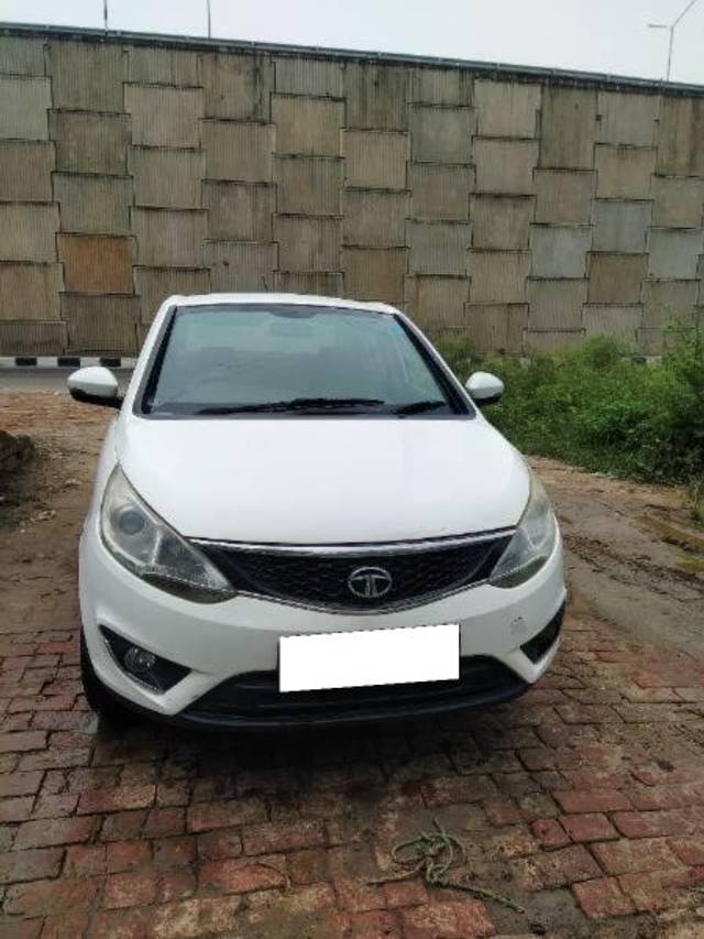 https://images10.gaadi.com/usedcar_image/4115309/original/processed_907f0bfb-16c1-4009-ba50-6c962c01dea3.jpg?imwidth=6402