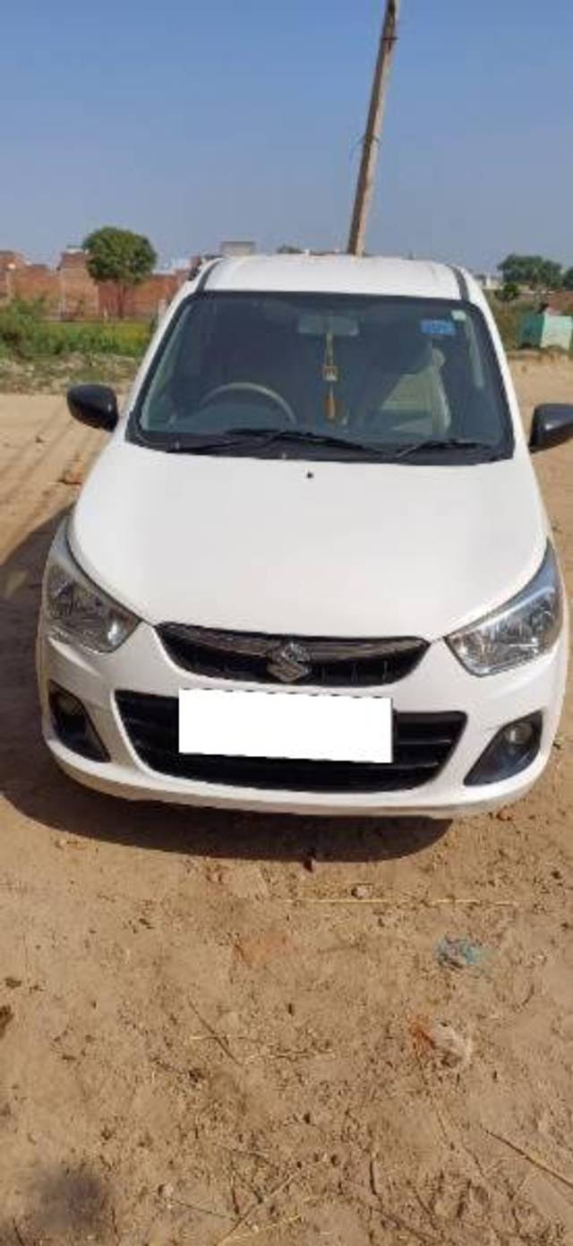 https://images10.gaadi.com/usedcar_image/4115538/original/processed_8817b1b7-8b8c-4877-844f-c92506362830.jpg?imwidth=6400