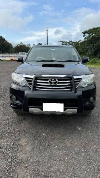 Toyota Fortuner 2011-2016 Toyota Fortuner 4x2 4 Speed AT