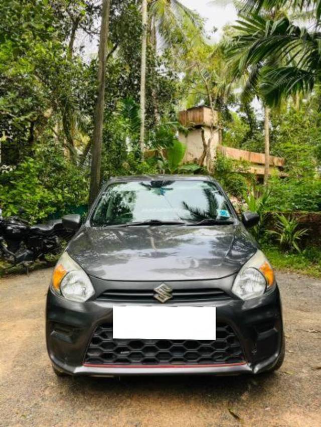 https://images10.gaadi.com/usedcar_image/4115712/original/processed_982f0268-856d-448f-a8d3-98d0edfb2311.jpg?imwidth=6400