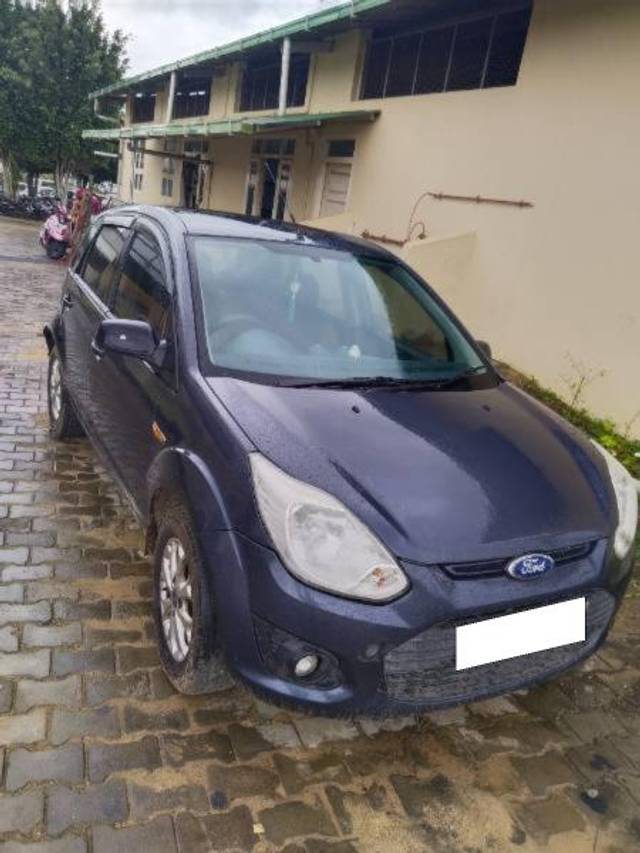 https://images10.gaadi.com/usedcar_image/4115773/original/processed_deb809ab-b2ee-4a8b-834a-805899f05e04.jpg?imwidth=6400