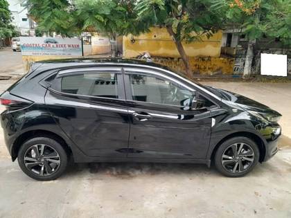 Tata Altroz XZA Plus Dark Edition DCT