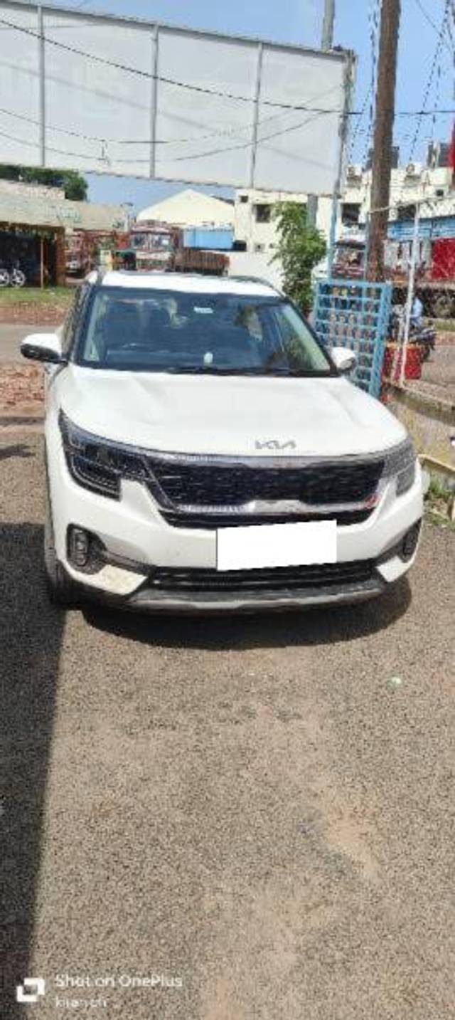 https://images10.gaadi.com/usedcar_image/4116009/original/processed_2beaa719-91b0-4917-b541-48433b132d49.jpg?imwidth=6402