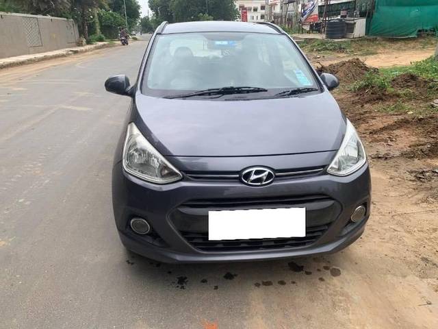 https://images10.gaadi.com/usedcar_image/4116170/original/processed_9073fb3d-9e25-4d3d-8e75-89516e100ddc.jpg?imwidth=6402