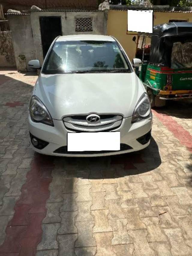 https://images10.gaadi.com/usedcar_image/4116253/original/processed_df0c8088-c994-46f4-9254-1faf2e626f88.jpg?imwidth=6400