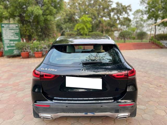 https://images10.gaadi.com/usedcar_image/4116283/original/processed_feb54a8605ff0aa2af83789243fac4e8.jpg?imwidth=6402