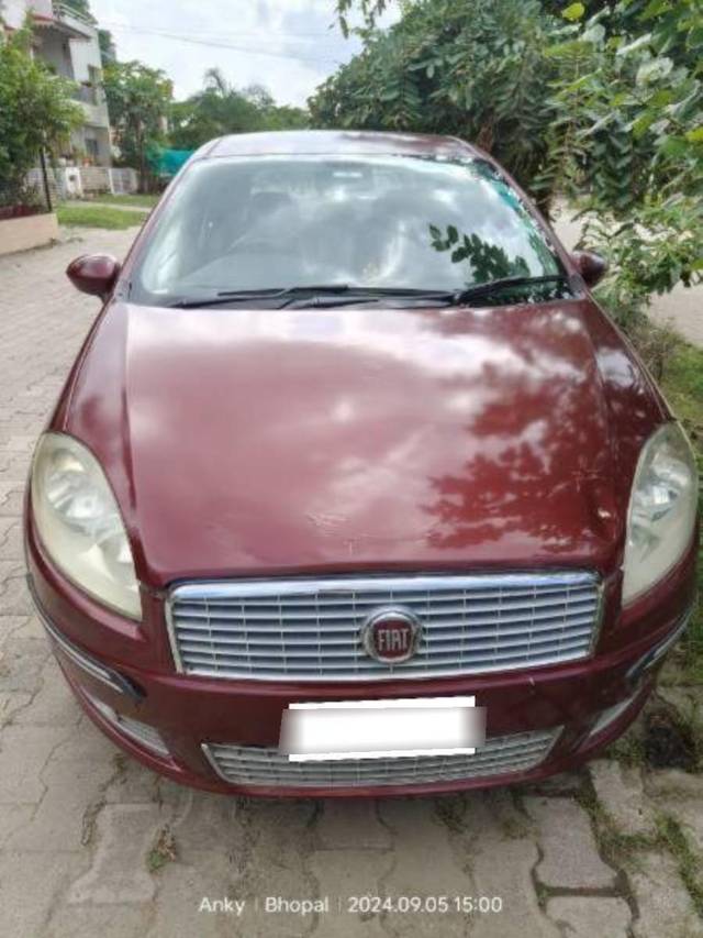 https://images10.gaadi.com/usedcar_image/4116554/original/processed_processed_396c8c1c-30e4-4c07-a213-a38d6f3c4939.jpg?imwidth=6400