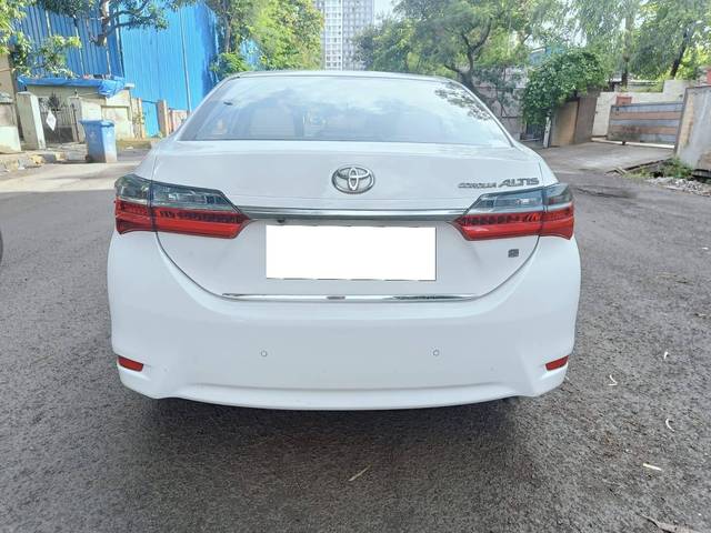 https://images10.gaadi.com/usedcar_image/4116708/original/processed_33719107c0527163729f92e398dc3389.jpeg?imwidth=6402