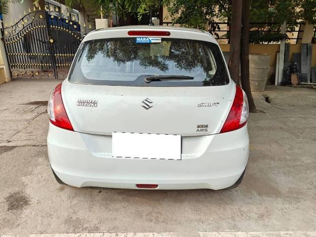 https://images10.gaadi.com/usedcar_image/4116870/original/processed_0f532186-595d-4e92-a551-4d2023bb5dc9.jpg?imwidth=6402