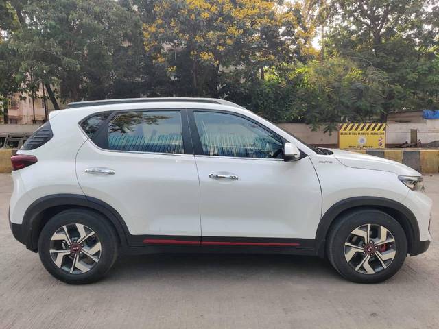 https://images10.gaadi.com/usedcar_image/4117007/original/processed_59defe343df01de265eadcfd1f42bc2c.jpg?imwidth=6401