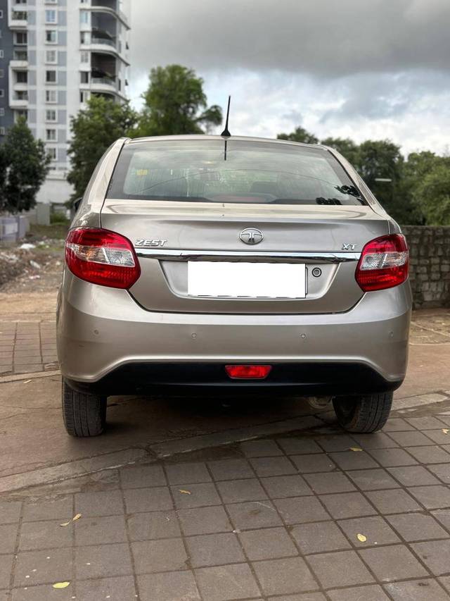 https://images10.gaadi.com/usedcar_image/4117058/original/processed_e53e86396be5d8b78ee44026bf073e9c.jpg?imwidth=6401