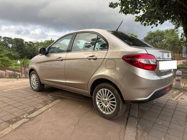 https://images10.gaadi.com/usedcar_image/4117058/original/processed_e986ef970489e2b5be804236b64f8cb6.jpg?imwidth=6402