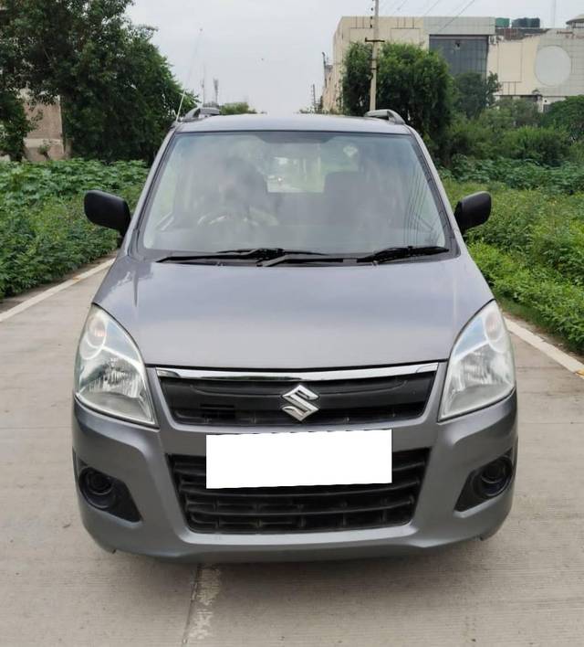 https://images10.gaadi.com/usedcar_image/4117077/original/processed_679e0796fb8a725c52446ec373871fd4.jpg?imwidth=6400