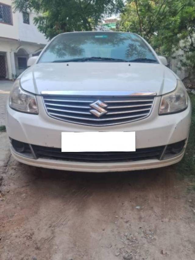 https://images10.gaadi.com/usedcar_image/4117213/original/processed_dd31b6c2-b6d0-4576-a669-184c5f593bf6.jpg?imwidth=6400