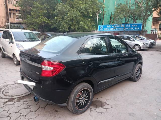 https://images10.gaadi.com/usedcar_image/4117230/original/processed_0d2e1777bc539cd279d754bae17e6ea6.jpg?imwidth=6401