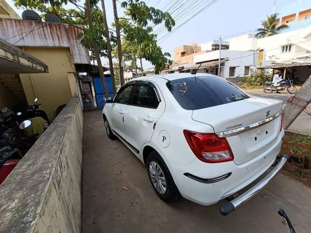 https://images10.gaadi.com/usedcar_image/4117372/original/processed_5f8bbce0-2a8c-457f-a048-7d1d8f5699d8.jpg?imwidth=6402