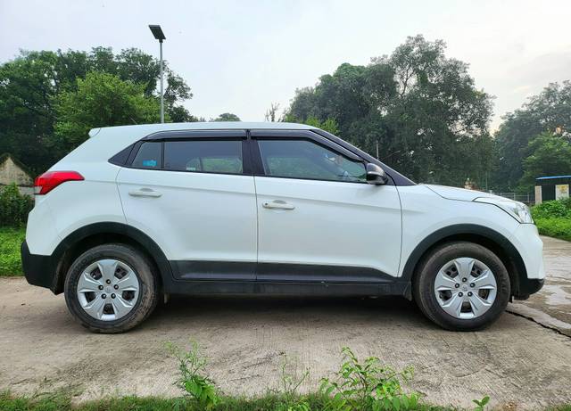 https://images10.gaadi.com/usedcar_image/4117475/original/processed_cb4750d128f03563a82e654195a89910.jpg?imwidth=6401