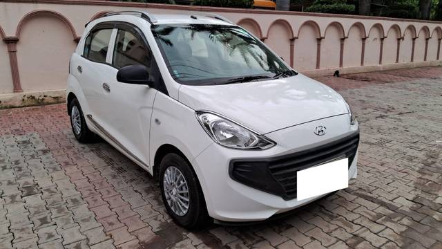 https://images10.gaadi.com/usedcar_image/4117656/original/processed_cd568b2530343341a6eb8fea76012998.jpg?imwidth=6400