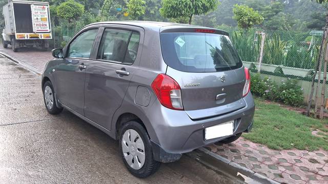 https://images10.gaadi.com/usedcar_image/4117673/original/processed_943246565bccd732cf7d186ad95044f8.jpg?imwidth=6402