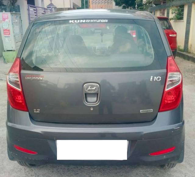 https://images10.gaadi.com/usedcar_image/4117739/original/processed_6bc9b685e1108298702059c881e4a9ba.jpg?imwidth=6401