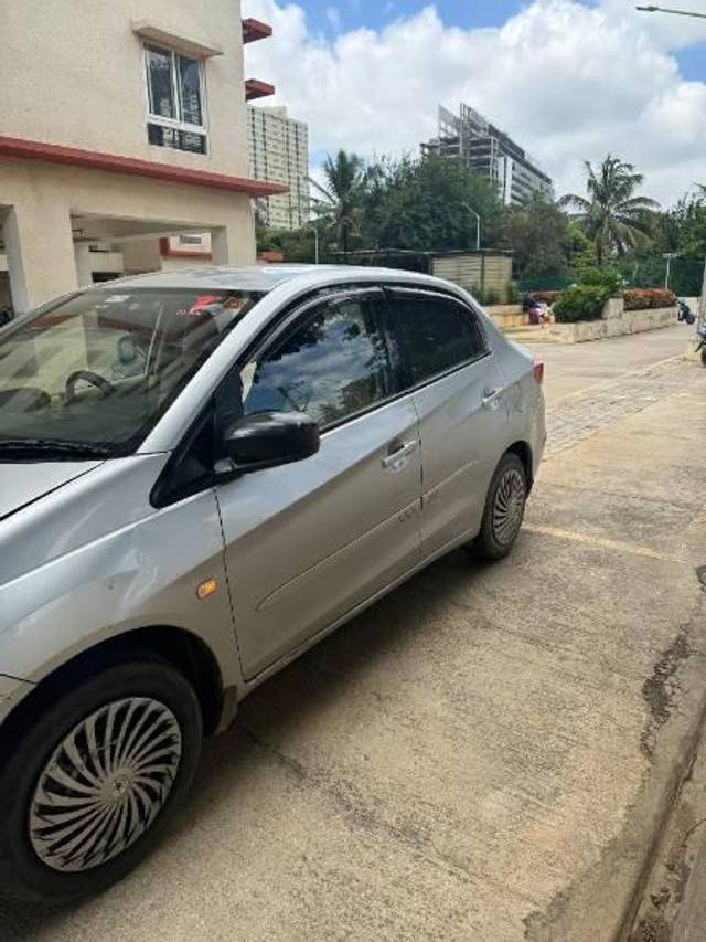 https://images10.gaadi.com/usedcar_image/4117805/original/processed_015fc51e-e937-4f7f-ba44-ef28421da599.jfif?imwidth=6400