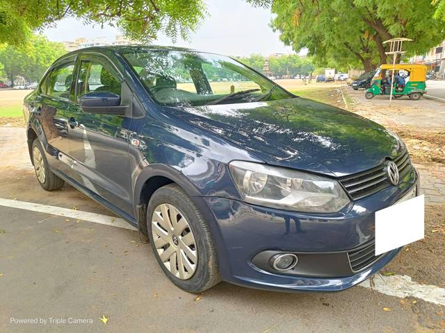 https://images10.gaadi.com/usedcar_image/4117816/original/processed_d02d5e6d2aeb6b29ad7fa855d0bf5567.jpg?imwidth=6400