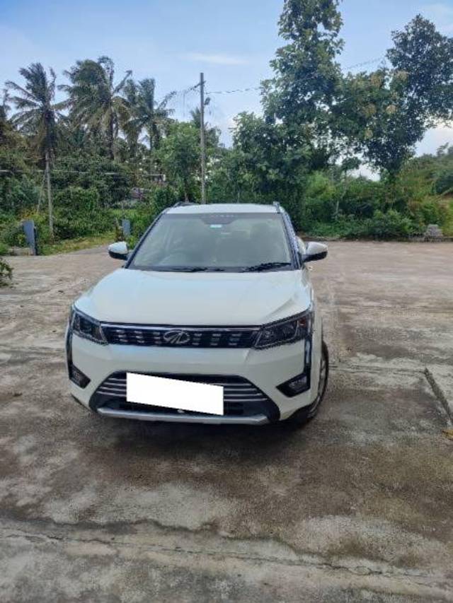 https://images10.gaadi.com/usedcar_image/4117896/original/processed_eeaf6cd9-d119-41e2-b0b9-cbff26f1a818.jpg?imwidth=6400