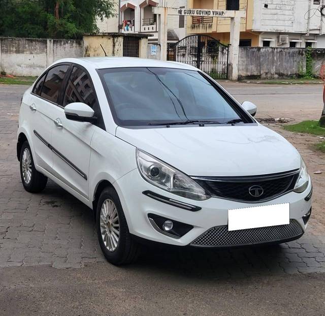 https://images10.gaadi.com/usedcar_image/4117913/original/processed_4bd101cb4a92c3a99f509b18b02c1d18.jpg?imwidth=6400