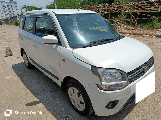 https://images10.gaadi.com/usedcar_image/4117966/original/processed_1c7c289384147d7a35fcb072416424e3.jpg?imwidth=6401