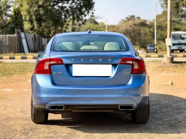 https://images10.gaadi.com/usedcar_image/4118033/original/processed_dad1079f61134c118a212d558b223079.jpg?imwidth=6402