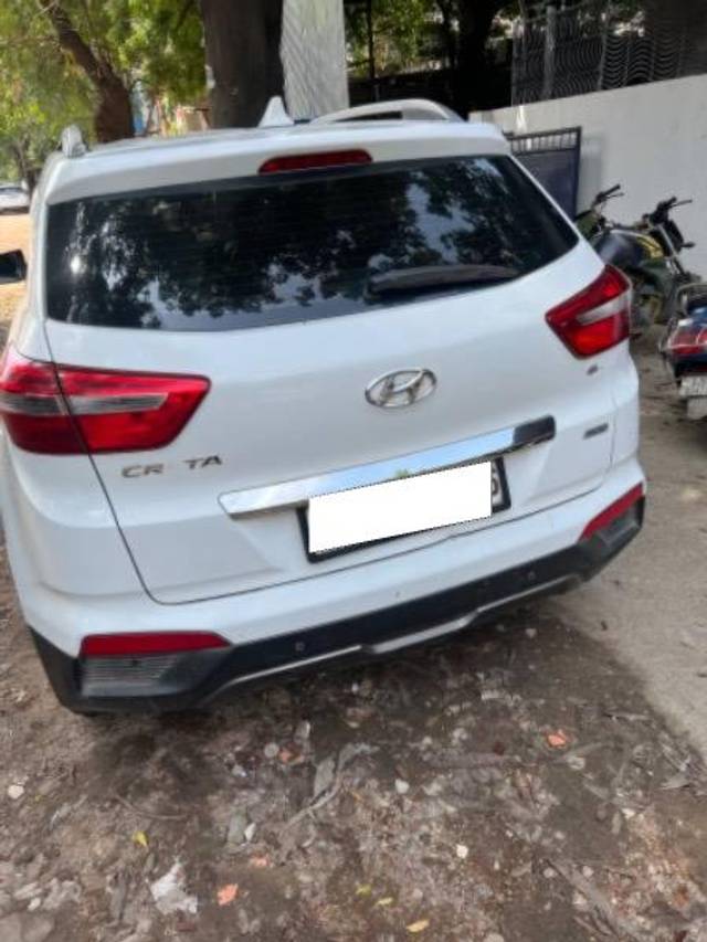 https://images10.gaadi.com/usedcar_image/4118124/original/processed_5e0c3146-e885-4bab-8581-7e7cb99d58a2.jpeg?imwidth=6402