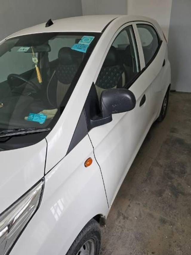 https://images10.gaadi.com/usedcar_image/4118157/original/processed_296e721a-ab24-418a-b756-50c9e4a8972a.jpg?imwidth=6402