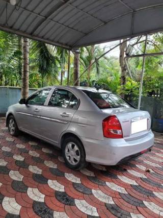 Hyundai Verna 2010-2011 Hyundai Verna Transform SX VGT CRDi AT