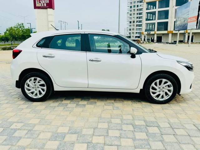 https://images10.gaadi.com/usedcar_image/4118370/original/processed_99421ef7-e97e-4837-98fc-c9f187ef32d9.jpg?imwidth=6401