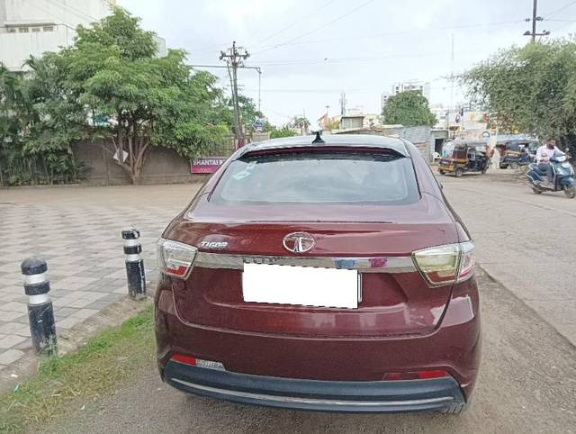 https://images10.gaadi.com/usedcar_image/4118388/original/processed_2ca90d20-708e-4424-bf19-cb450fc56287.jpg?imwidth=6402