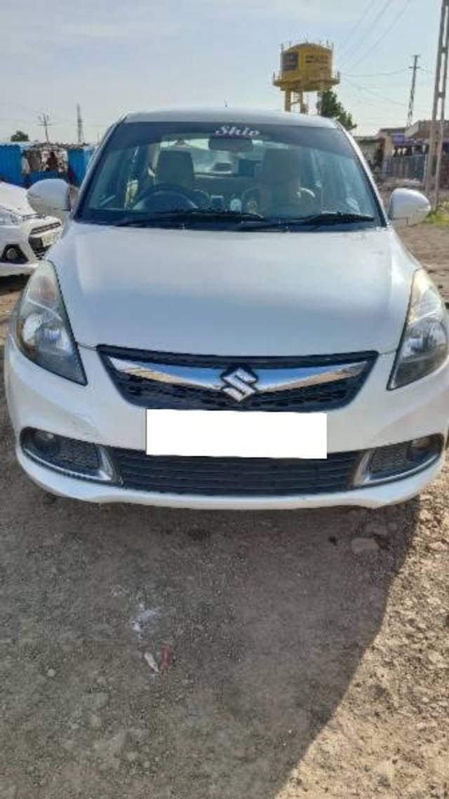 https://images10.gaadi.com/usedcar_image/4118435/original/processed_ece9e32d-0e67-47ae-8f1d-5546c4f8543d.jpg?imwidth=6400