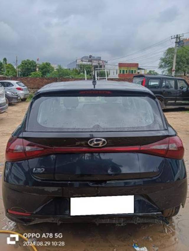 https://images10.gaadi.com/usedcar_image/4118534/original/b3bac23f0002923c82f359e920e9f62a.jpg?imwidth=6401