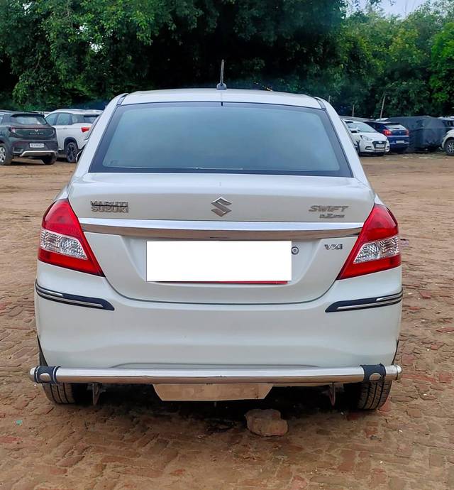 https://images10.gaadi.com/usedcar_image/4118538/original/processed_69efef782ea71569e42f133d095b8a40.jpg?imwidth=6402